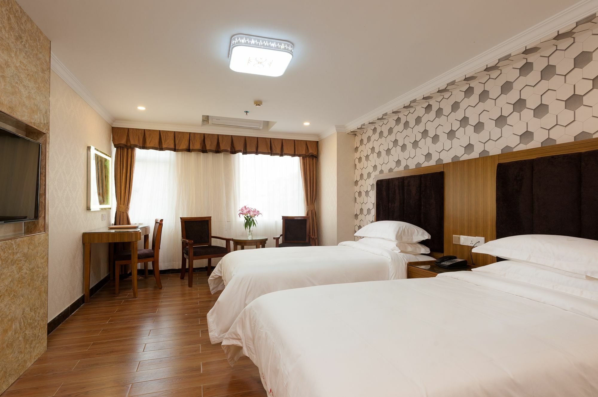 Guangzhou Compass Hotel Экстерьер фото