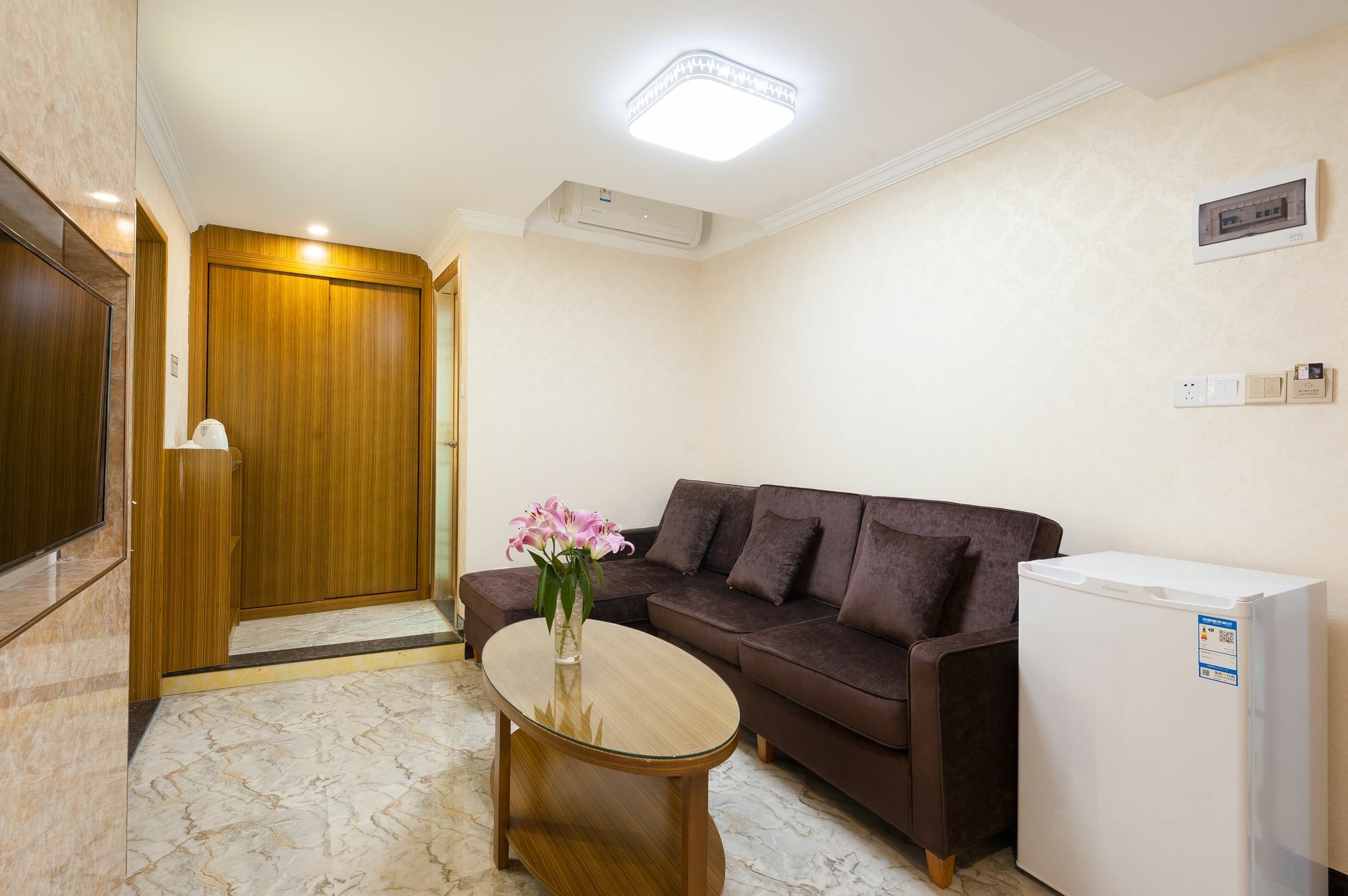 Guangzhou Compass Hotel Экстерьер фото